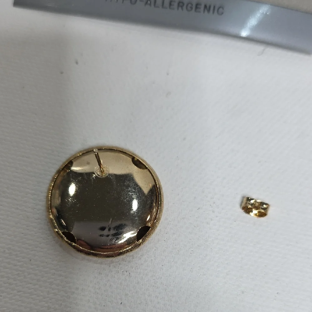 470. Vintage Gold Nugget Textured Stud Earrings - New on Card ✨Jewerly LOT - Picture 4 of 4